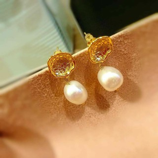 Fillie baroque pearl earring