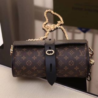 กระเป๋า Louis Vuitton​