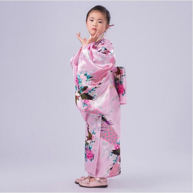 ชุดกิโมโนสำหรับเด็กผู้หญิงลายนกยูง-yukata