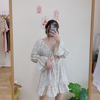 PGA0301 ดอกเล็กผูกอก ชุดเซตครอปแขนดอลลี่เชือกพันเอวลายดอกไม้เล็กๆ ใส่คู่กับกระโปรงเอวสูงระบายชาย ผ้าวูลพีช