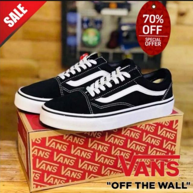 ภาพหน้าปกสินค้าVans old skool​ พร้อมกล่อง สวยแท้ % ราคาพิเศษสุดๆ รองเท้าผ้าใบ จากร้าน shop_finplus บน Shopee