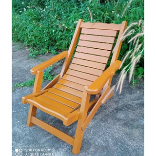 Sukthongเเพร่ เก้าอี้พักผ่อนไม้สักทอง 65x100x70 ซม สีเหลืองทองเข้มเคลือบ ปรับนอนได้ 2 ระดับ