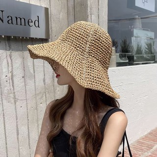 ภาพหน้าปกสินค้าหมวกสาน [รุ่นS009] หมวกเกาหลีผู้หญิง หมวกกันแดด หมวกเที่ยวทะเล พับได้พกพาสะดวก [สินค้ามีพร้อมส่งจากไทย!] ซึ่งคุณอาจชอบราคาและรีวิวของสินค้านี้