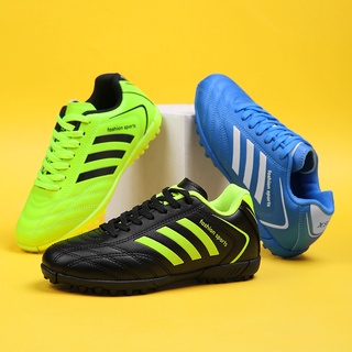 ภาพหน้าปกสินค้าLowest Price รองเท้าฟุตบอล Soccer Shoes Futsal Shoes ซึ่งคุณอาจชอบสินค้านี้