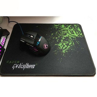 razer-แผ่นรองเม้าส์ขนาด-250x210-x-2