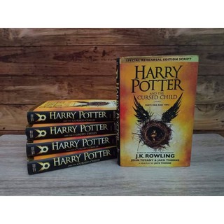 ภาพหน้าปกสินค้าHarry Potter : The cursed child ที่เกี่ยวข้อง