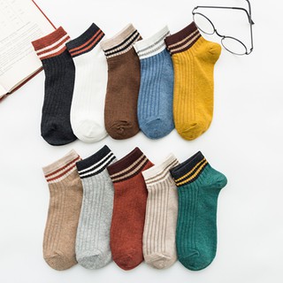 ภาพขนาดย่อของภาพหน้าปกสินค้าMellor Chic : Middle Socks 1Pair ถุงเท้าข้อสั้น ราคาต่อ1คู่ ถุงเท้าแบบสั้น ถุงเท้าแฟชั่น ใส่สบาย มี 10 สีให้เลือก จากร้าน mellorchic บน Shopee