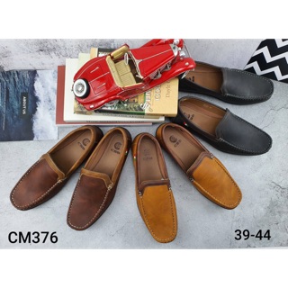 ภาพหน้าปกสินค้ารองเท้าหนังลำลองผู้ชาย CM376  มี3 สี น้ำตาล ดำ แทน ไซส์ 39-44 ที่เกี่ยวข้อง