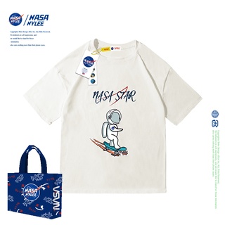 【NEW】เสื้อยืดแขนสั้น ผ้าฝ้าย พิมพ์ลายนักบินอวกาศ Nasa NYLEE แฟชั่นฤดูร้อน สําหรับผู้ชาย และผู้หญิง