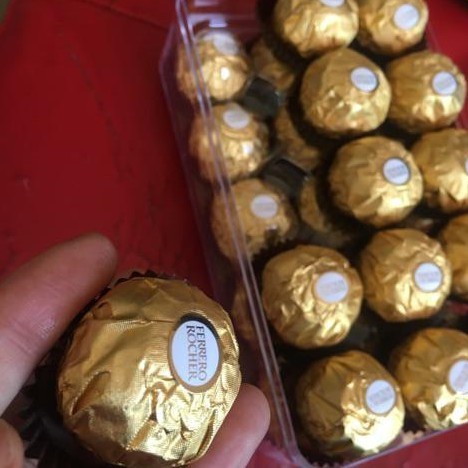 ferrero-rocher-เฟอร์เรโร่-รอชเชอร์-สุดยอดช็อคแลต-ของแท้-exp-02-24