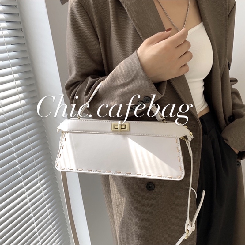 กระเป๋าทรงยาว-กระเป๋าสะพาย-เทรนปี2022-chic-cafebag-กระเป๋าถือ