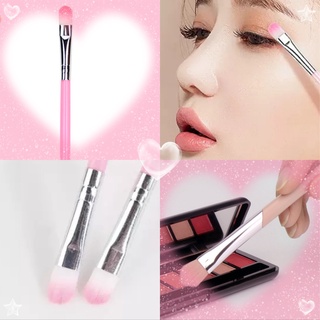 ภาพขนาดย่อของภาพหน้าปกสินค้าแปรงอายแชโดว์ 1 ชิ้น--1 x eyeshadow brush จากร้าน pink_girl123 บน Shopee ภาพที่ 2