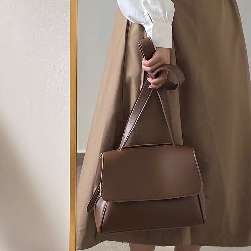 pu-minimal-bag-กระเป๋าสะพาย-preorder