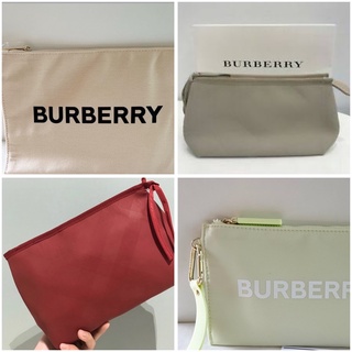 ภาพหน้าปกสินค้า🔥พร้อมส่ง กระเป๋า Burberry จากเคาน์เตอร์แบรนด์ กระเป๋าเครื่องสำอางค์ ซึ่งคุณอาจชอบสินค้านี้