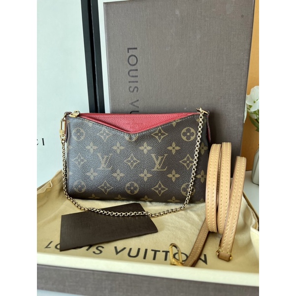 louis-vuitton-pallas-clutch-pink-dc16