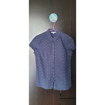 AIIZ shirt แขนสั้น size s สีกรม | Shopee Thailand