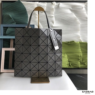 BaoBaoแท้  6x6 Matte Grey กระเป๋าสะพายไหล่ isse miyake กระเป๋า baobao แฟชั่น