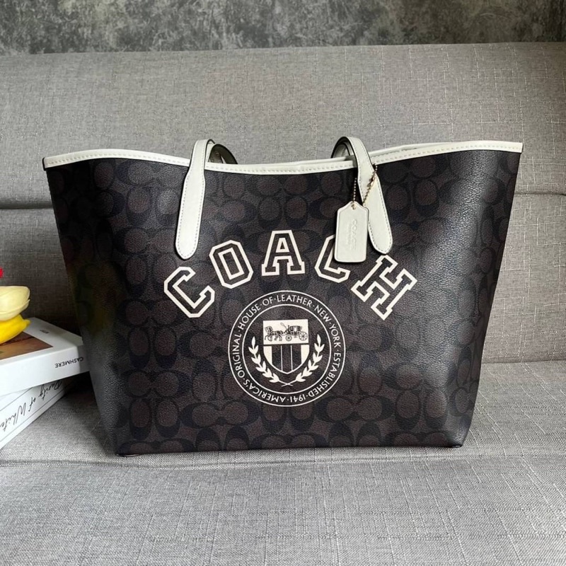 coach-cb869-city-tote-in-signature-with-varsity-motif