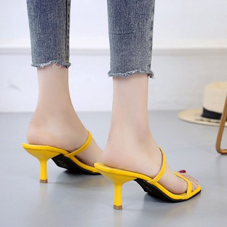 สินค้า รองเท้าส้นสูง💥Hot sale！ รองเท้าสตรี คำ เทปบาง รองเท้าส้นสูง ลาก สวมใส่ อารมณ์ รองเท้าแตะ 2020 ใหม่ เย็น หญิงรองเท้าส้นสู
