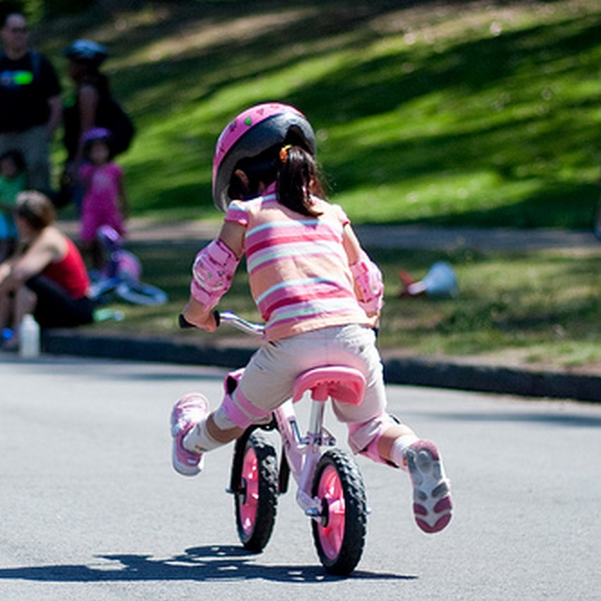 สนับเข่าจักรยานสำหรับเด็กเด็ก
