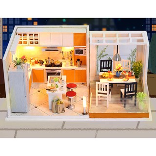บ้านตุ๊กตา บ้านจิ๋ว DIY ชุด Kitchen Design ห้องครัวจิ๋ว โมเดลห้องครัว โมเดลจิ๋ว มีฝาครอบกันฝุ่น พร้อมส่งทันที