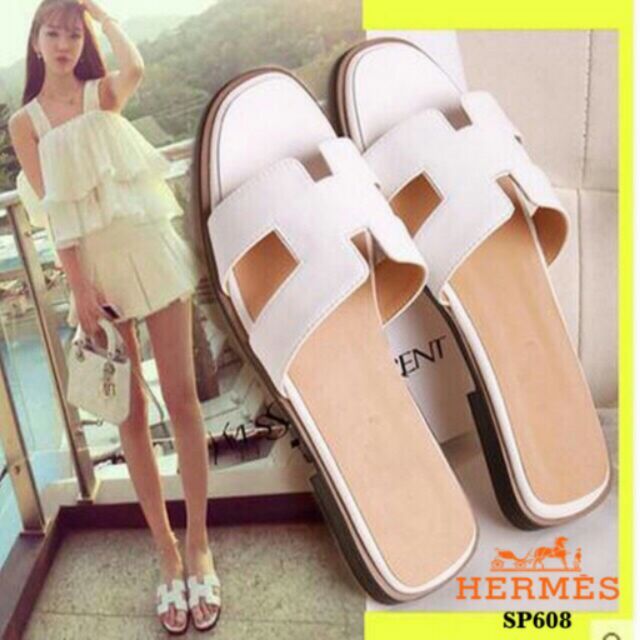 hermes-logo-sandals-ตีแบรนด์