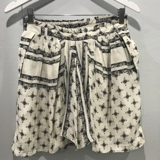 Sale!! Used like new Zara skirt