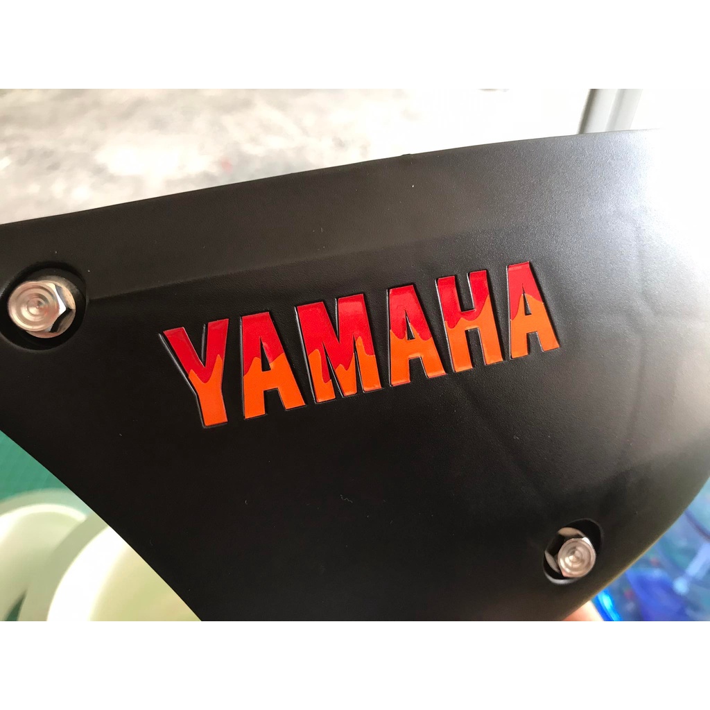 สติกเกอร์-yamaha-หยอดแคร้ง-มีโอ-ฟีโน่-3m-สะท้่อนแสง-ขนาด6cm