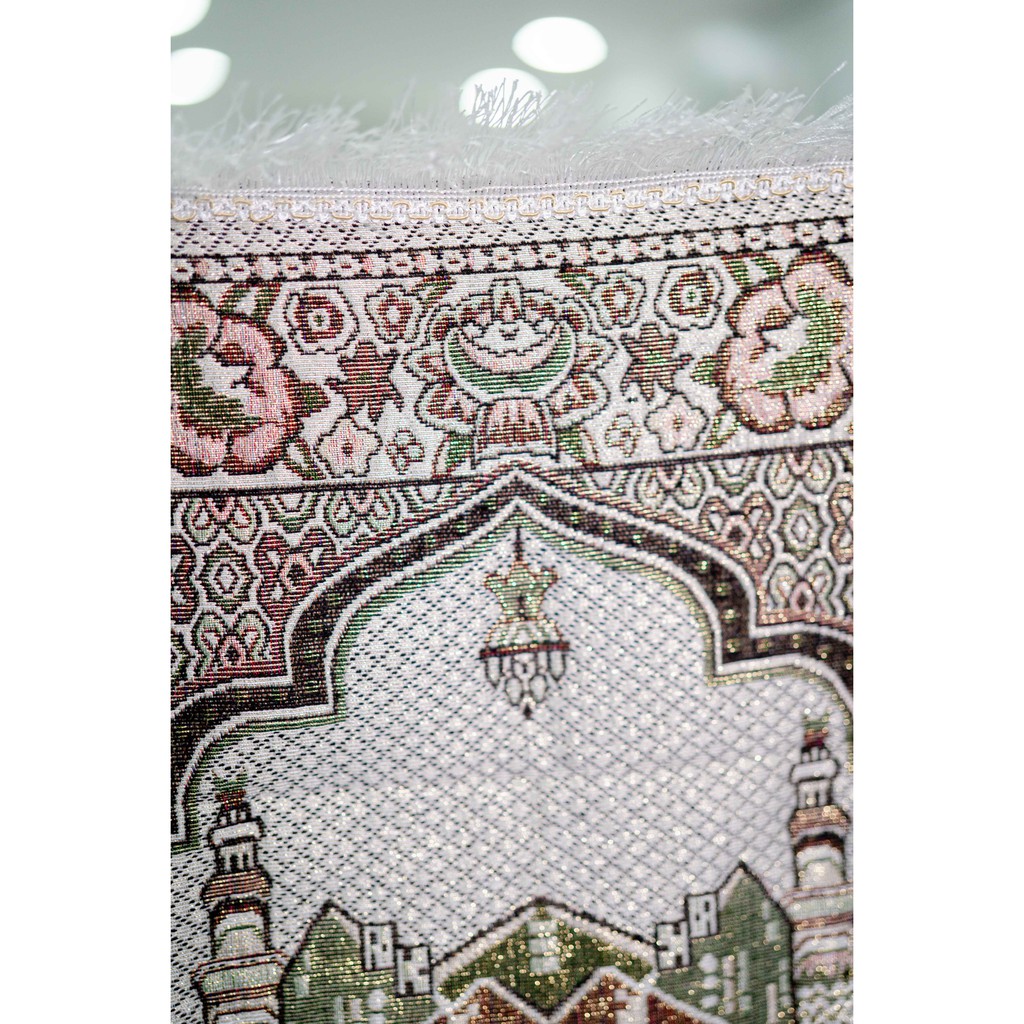 ภาพหน้าปกสินค้าผ้าปูละหมาดผืนใหญ่(107*71ซ.ม)พู่สไตล์ไหมญี่ปุ่นสีขาวพรีเมี่ยมมาก ซื้อ 3 ผืน ผืนละ 45 บาท ผ้าละหมาดมุสลิมอิสลาม pu62วาริส จากร้าน warismuslim บน Shopee