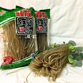 เส้นหม่าล่า หรือเส้นมันเทศ แบบใหญ่ (鑫发麻辣红薯粉条) ขนาด 288g เส้นหม่าล่า เส้นเหนียวนุ่มอร่อย กินคู่กับชาบูหม่าล่า สุกี้