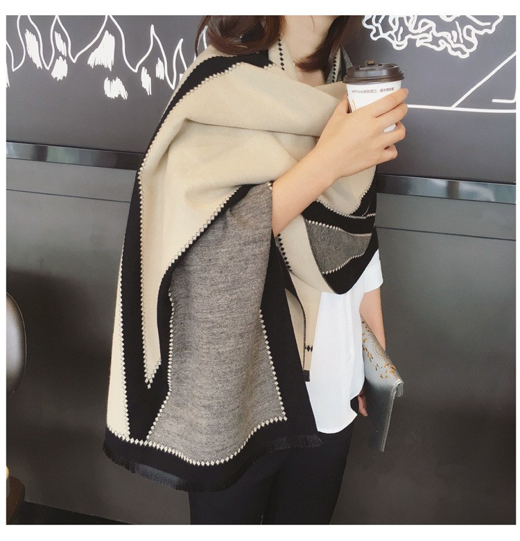 ราคาและรีวิวผ้าพันคอผ้าคลุมไหล่ผ้าขนสัตว์สไตล์เกาหลี Cashmere scarf ผ้าพันคอ ผ้ากันหนาว ผ้าคลุมไหล่ แคชเมียร์ สีพื้น บาง