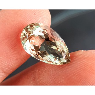 พลอย กรีน อเมทิส 6.06 ct. ขนาด 9.3x15.7x7.4 mm. พลอยดิบธรรมชาติ ความสะอาดVS  AFRICA