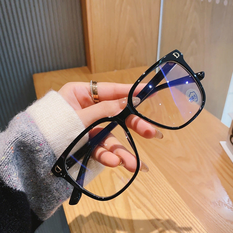 ภาพหน้าปกสินค้าใหม่ แว่นสายตาสั้น ป้องกันแสงสีฟ้า แว่นตาแฟชั่น กรอบแว่นตาสำเร็จรูป จากร้าน twinkleyz01.th บน Shopee