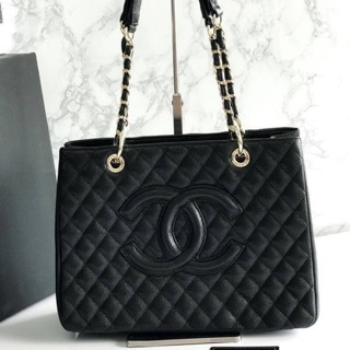 CHANEL 🎄HANDBAG  กระเป๋าถือหรือสะพายรุ่นยอดนิยมวัสดุหนัง