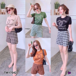 TW17042 สอบถามสต้อกก่อนโอนค่า  ชุดเซ็ท เสื้อไหมพรม กางเกงขาสั้น ลายสก็อต สี ดำ ส้มอิฐ น้ำตาล เขียวขี้ม้า แนวมินิมอล