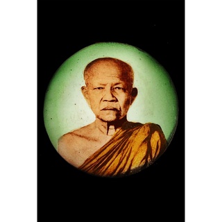 ล็อกเก็ตนาแองฉากเขียว ยุคต้น หลวงตามหาบัว ปี44 เป็นอีกรุ่นในทำเนียบล็อกเก็ตที่เก็บได้อย่างสบายใจ สร้างจำนวนน้อยหายากมากๆ