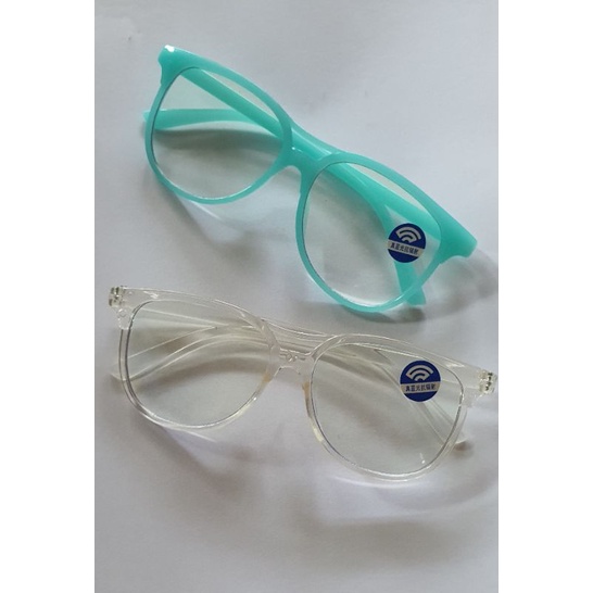 ภาพหน้าปกสินค้าแว่นตาเด็ก แว่นตากรองแสงเด็ก แสงสีฟ้า blue block จากร้าน meedee_van บน Shopee