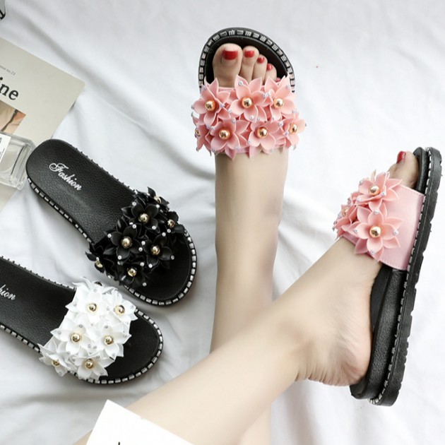 รองเท้าผู้หญิง-ดอกไม้แต่งหวานๆ-ดีเทลสวยฟรุ้งฟริ้งน่ารักๆ