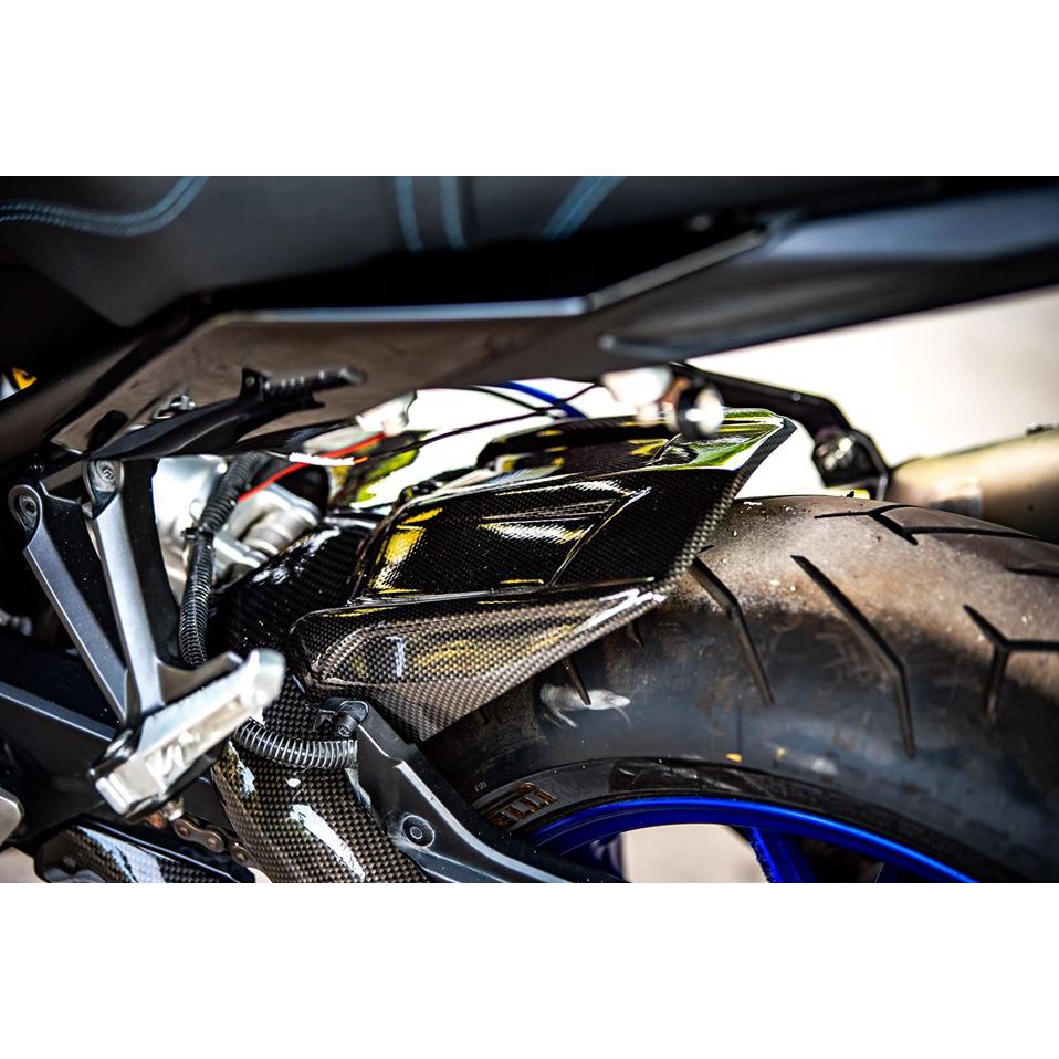 บังโคลนหลัง-ลายเคฟล่า-rear-fender-yamaha-mt09