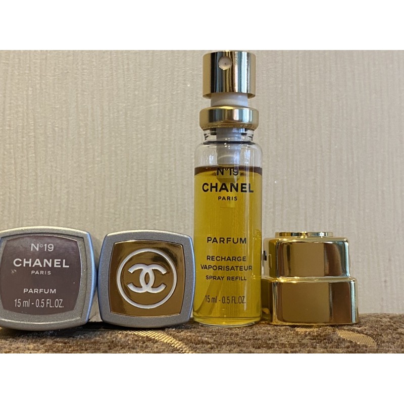 VTG Chanel No.19 Parfum Refillable Spray Atomizer case 15 ml. Without box  Vintage and Extremely Rare.