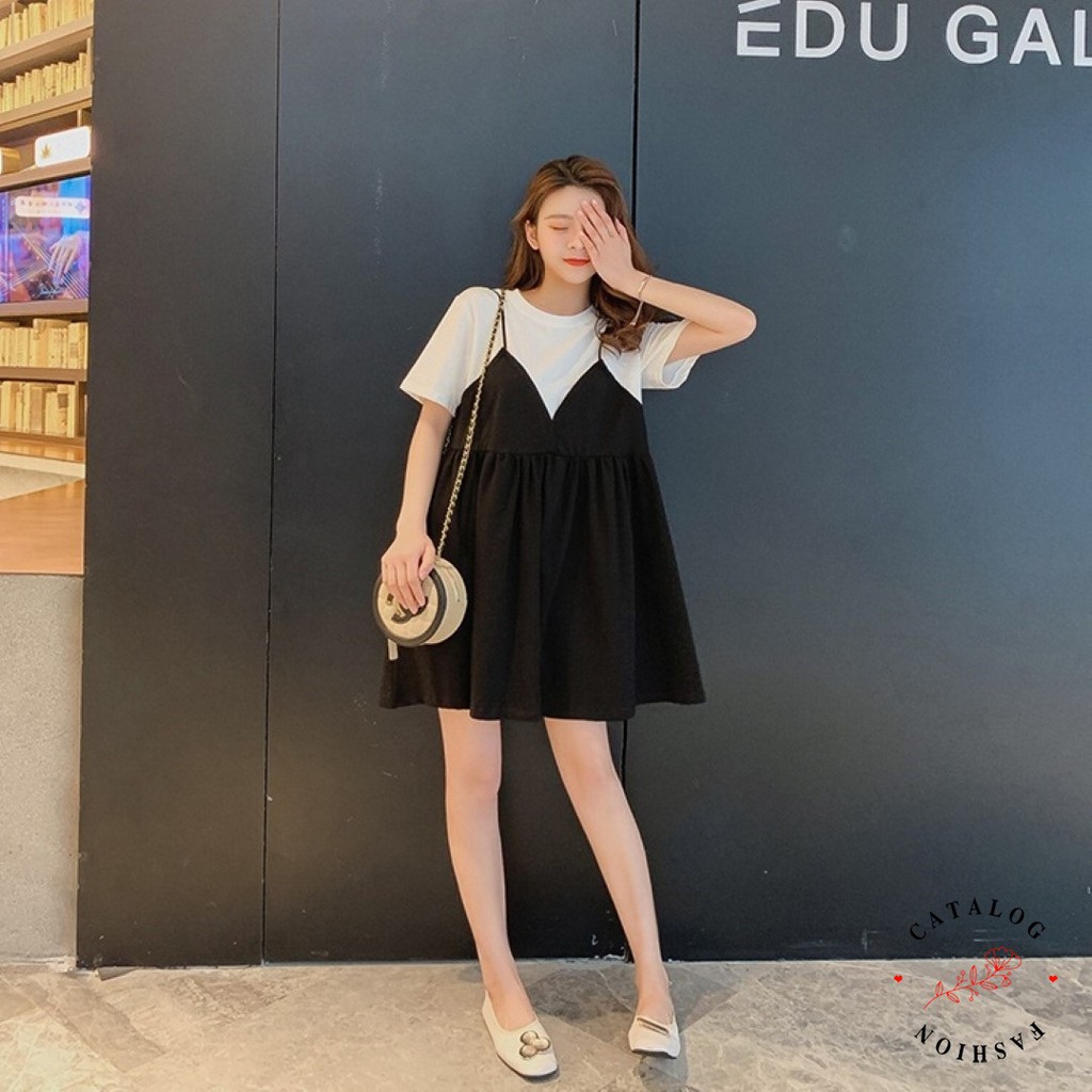 ภาพสินค้าCatalog Fashion ชุดเดรสแฟชั่นเกาหลี เสื้อยืดสีขาวเย็บติดกับเอี๊ยมสายเดี่ยว ทรงใหญ่ น่ารัก จากร้าน catalog2live บน Shopee ภาพที่ 2