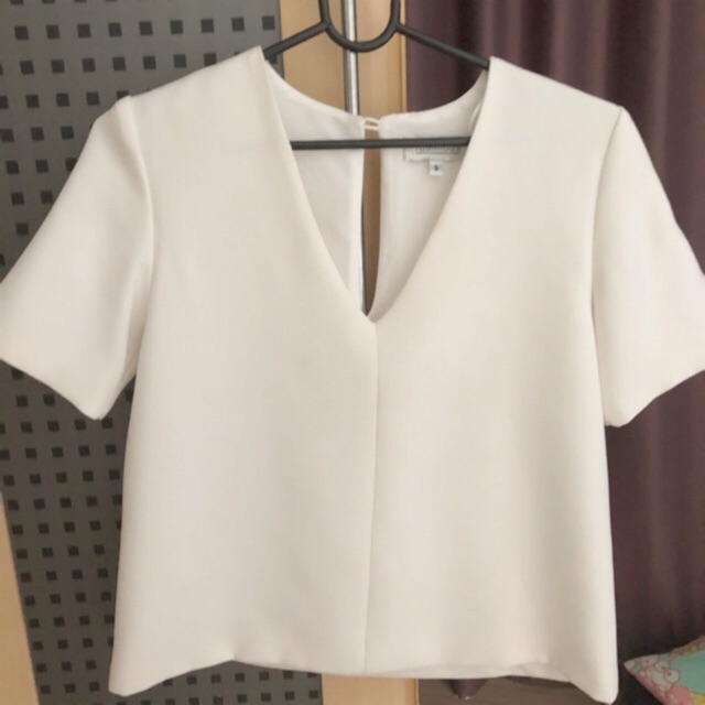 faminous-v-neck-top-white-size-s