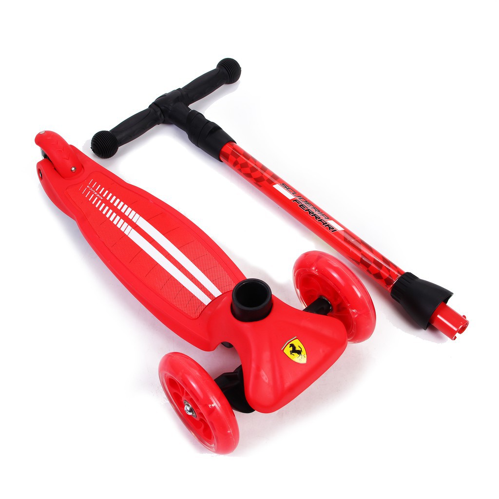 ferrari-twist-scooterเฟอร์รารี่-สกู๊ตเตอร์-3ล้อ-ล้อมีไฟ-มีเบรกหลัง-fxk5