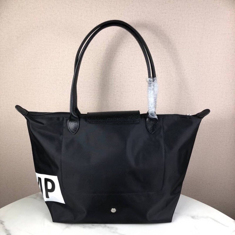 longchamp-le-pliage-du-mond-paris-shoulder-bag-limited-edition