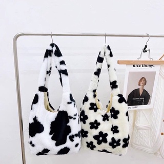 พร้อมส่ง 🫶🏻 กระเป๋าสะพายข้างน่ารักใส่ของได้เยอะมากๆค้า ใส่หนังสือได้นะคะรุ่นนี้🩰🫶🏻