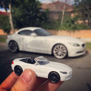 โมเดล BMW Z4 สเกล 1/64