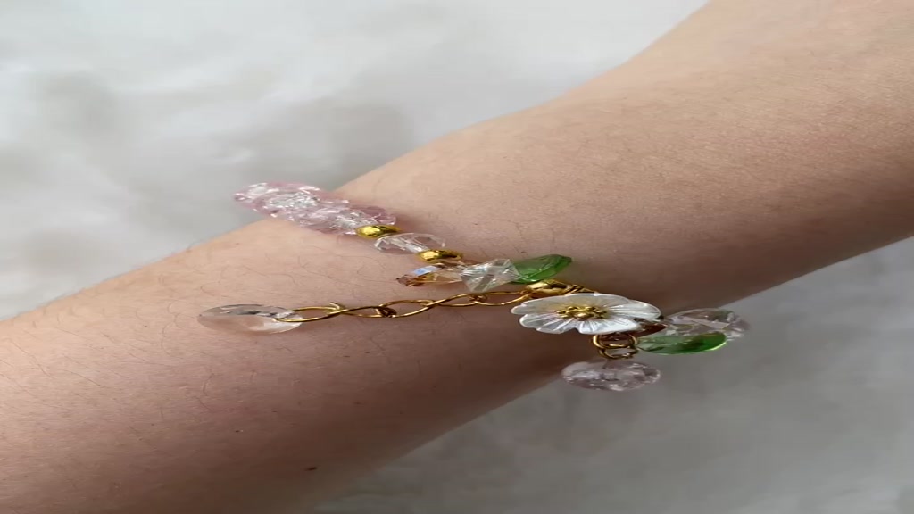 สร้อยข้อมือลูกปัดเกล็ดหิมะ-ดอกไม้