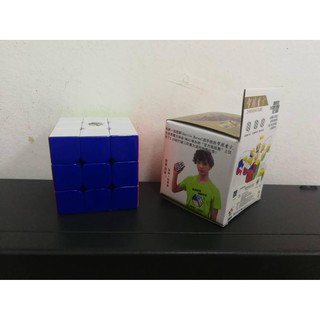 ลูกบิด รูบิคผึกสมอง ทรงลูกบาศก์ 3x3x3 ฝึกสมอง เพิ่มไอคิว ลื่น ทน  (DianSheng White Rubiks Cube Magic Square 3 Layers)