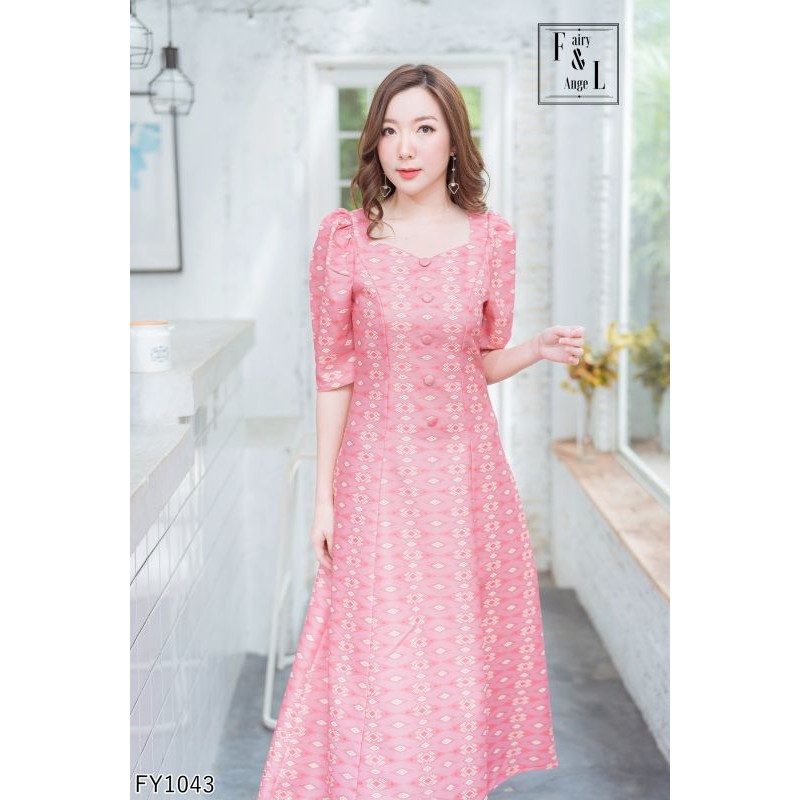 เดรสยาวลายไทย-คอเหลี่ยม-แต่งกระดุมหน้า-fy1043