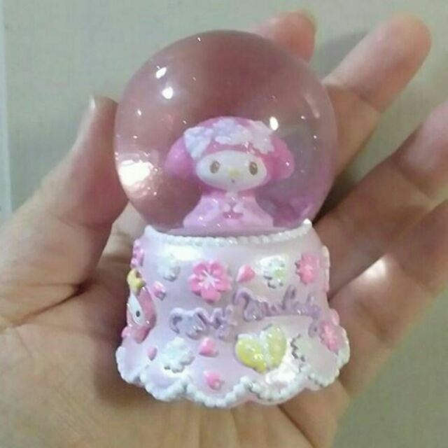 snowglobe-mymelody